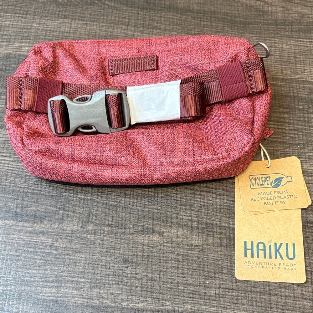 Haiku Hopper Belt Bag - Picture 3 of 6